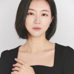 Ha Yeon-joo Instagram - 🖤 @mimm_ssonwow @mimm_eeda @hipgirlara_ @kimjinho__