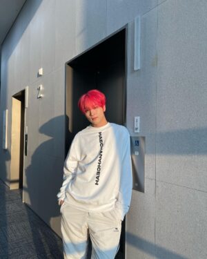 Haechan Instagram - Fullsun #capsulebyNCT127
@capsulebynct127 @represent