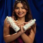 Haifa Hassony Instagram - النتائج المذهلة، تبدأ باختيارات رائع منتجات ( ڤي ) المصنوعة بعناية من مكونات طبيعية وصديقة للبيئة تمنحك شعرًا رائعًا وصحيًا! @vebeautyiq Great hair results start with great choices! VË Beauty's natural and sustainable hair products will give you gorgeous and healthy hair always!