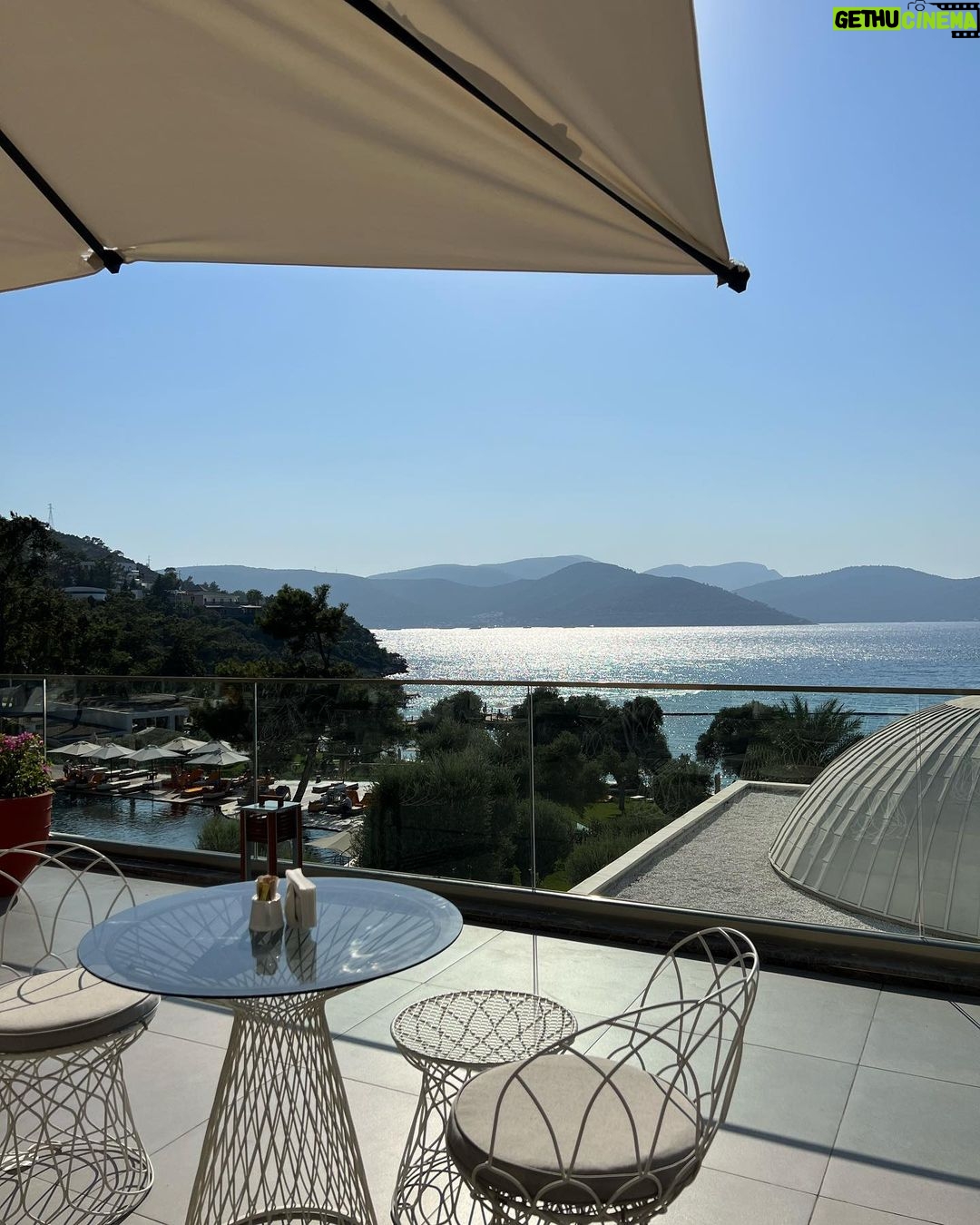 Haifa Hassony Instagram - 🌞🏝️⛱️🌊 @rixospremiumbodrum Rixos Premium Bodrum
