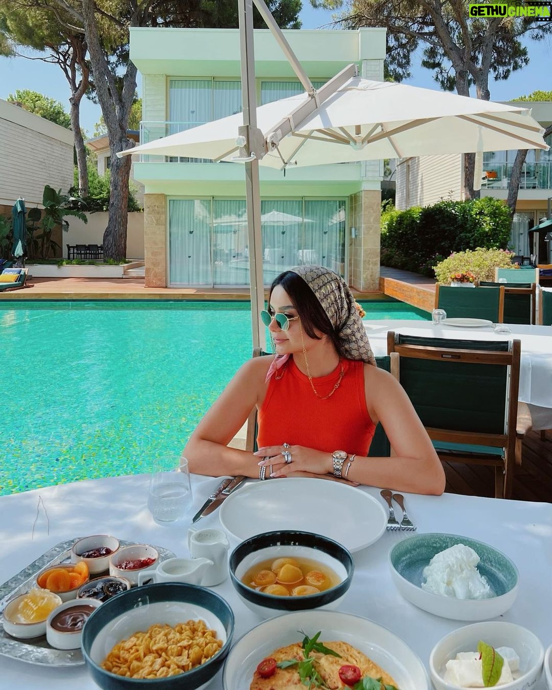 Haifa Hassony Instagram - صباحكم خير 🌞 @clubprivebyrixos