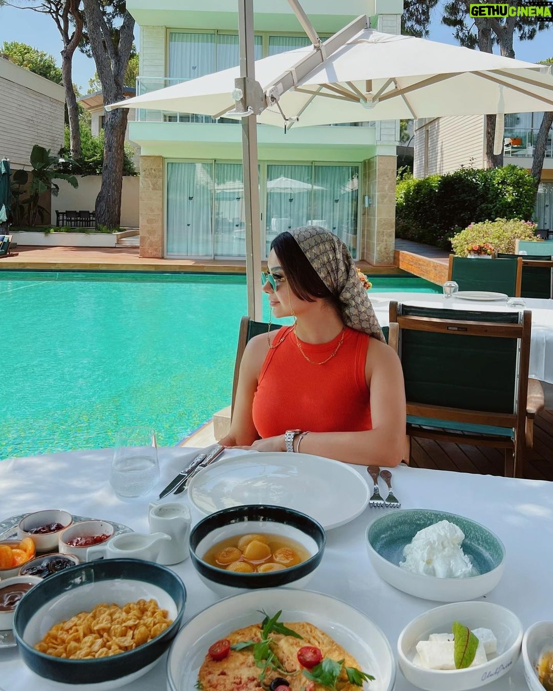 Haifa Hassony Instagram - صباحكم خير 🌞 @clubprivebyrixos
