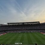 Haifa Hassony Instagram - حبيبي برشلوني 🤭 : : اني لا برشلونية ولا ريالية 🤣 بس ردت اشجع شي 🤣 Barcelona, Spain