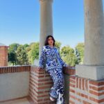 Haifa Hassony Instagram - 💙🤍 @dolcegabbana @glerbil Bucharest, Romania