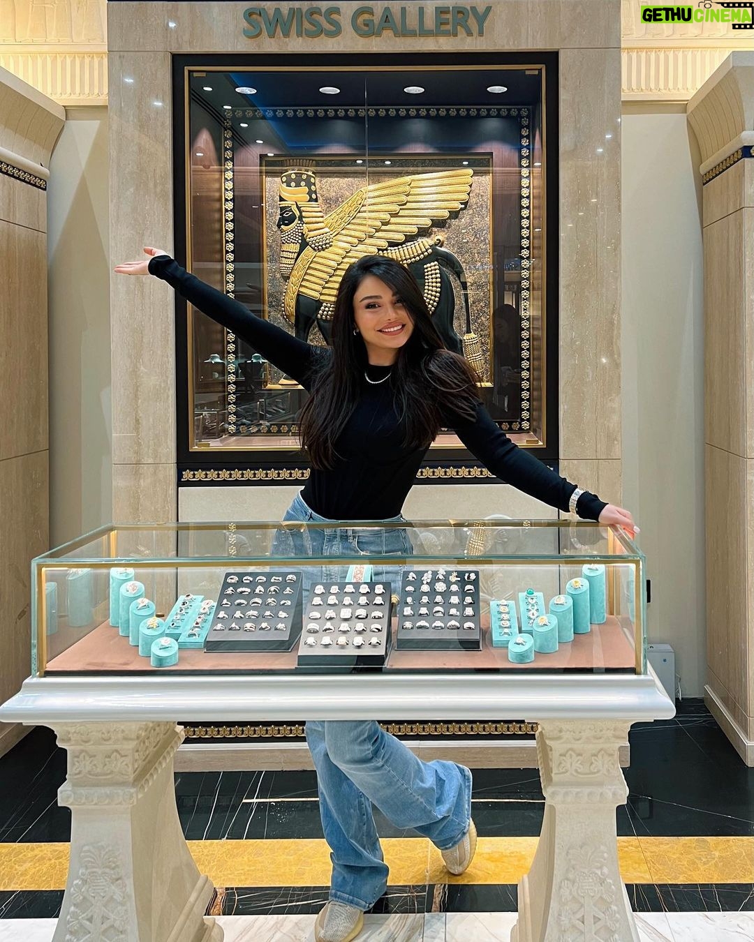 Haifa Hassony Instagram - ✨💎 @swissgalleryofficial