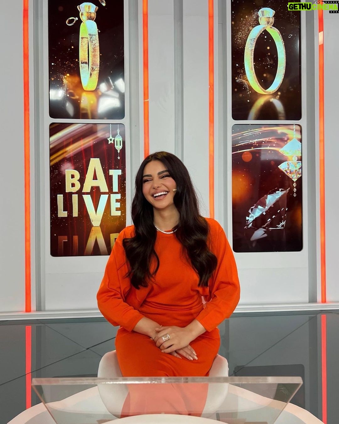 Haifa Hassony Instagram - BAT LIVE محيبس🤛🏻👊🏻🤜🏻