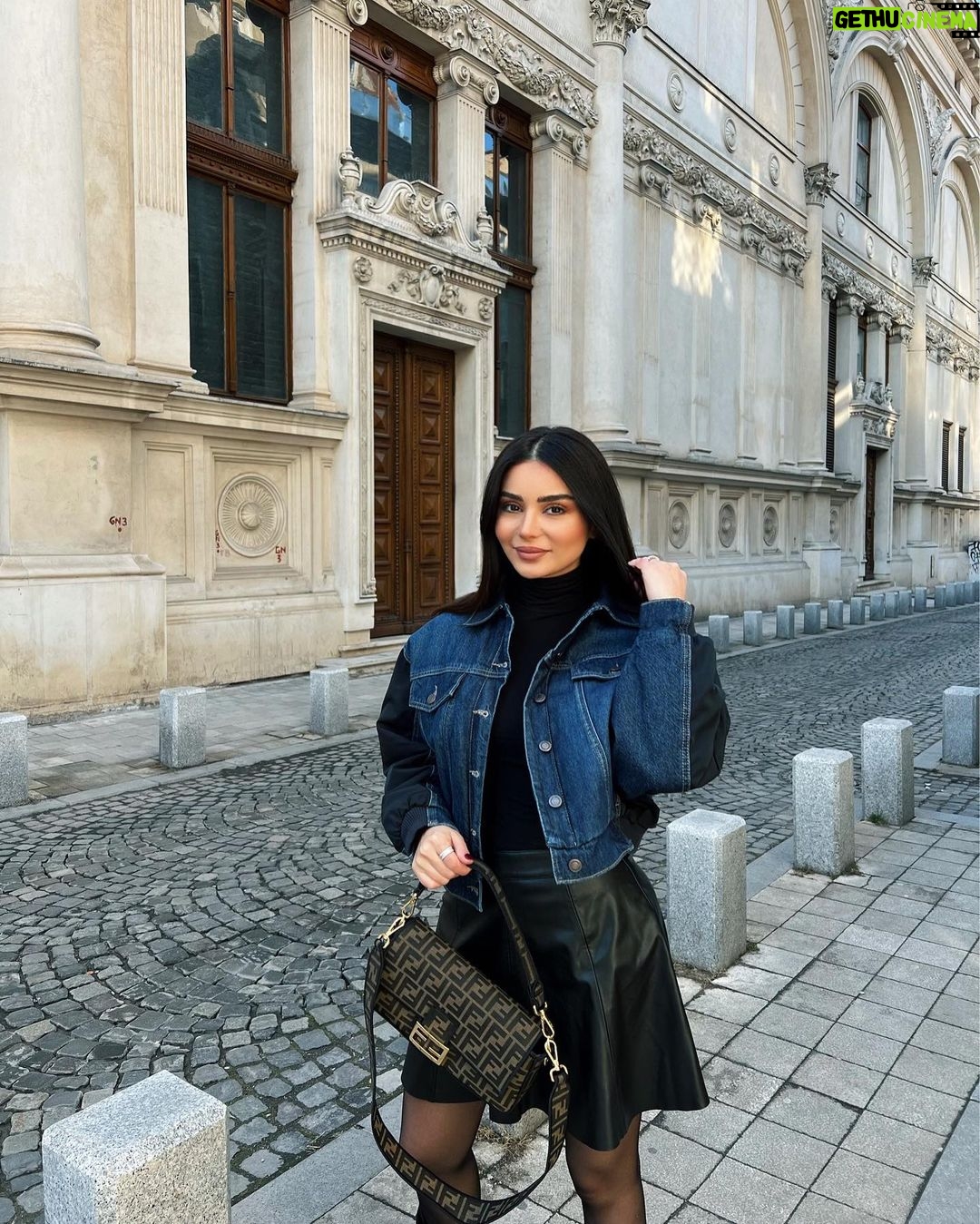 Haifa Hassony Instagram - 🖤 Bucharest, Romania