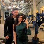 Haifa Hassony Instagram - كل عام وانت بخير ياهديتي من الله … كل عام وانت حبيبي وصديقي ورفيق دربي والقريب لقلبي .. كل عام وانت اجمل شخص بحياتي ربي ميحرمني منك طول العمر 🤲 كل عام هالعمر كاتب الك أشياء جميلة مليانة رضا وفرح وسعادة وراحة بال يارب 🤲 كل عام والدنيا ماتحلى اله بيك وبعيونك وبصوتك .. كل عام واني احبك واضل اكول احبك كدام كل العالم 🥹 @bakr_khald