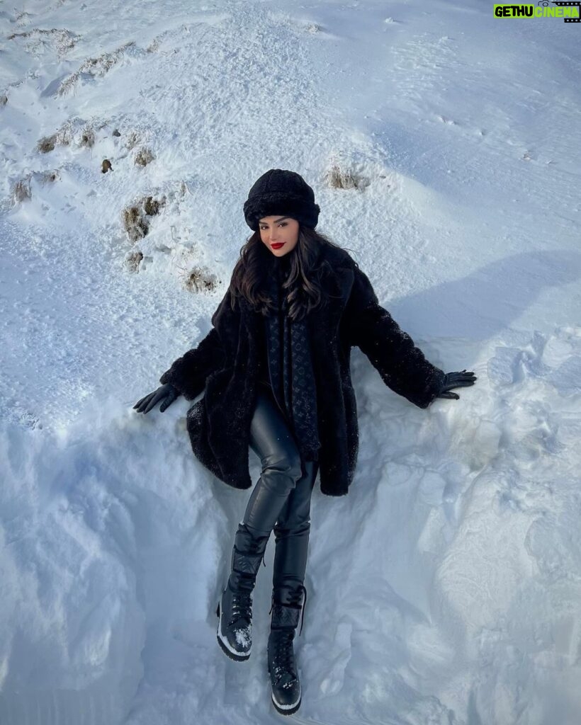 Haifa Hassony Instagram - ❄⛄ Switzerland