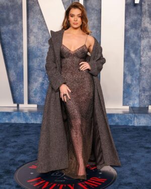 Hailee Steinfeld Instagram - ❤️ @VanityFair ❤️

 Always a night to remember.