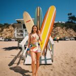 Hailee Steinfeld Instagram - A million THANK YOU’S for a million views… 🧜🏼‍♀️🌴🌊🌞🏄🏻‍♀️ COAST video out now. 🫶🏼 Thank you for watching/listening/sharing/loving. This has all happened because of you and the incredible team of people that came together to execute the vision. ( Special shouts to @yimmyayo ) Couldn’t be more grateful. Lfc 💞