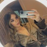 Hailee Steinfeld Instagram - baby all i wanna do is.. 💗