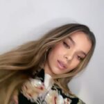 Hailee Steinfeld Instagram - 🫀