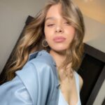 Hailee Steinfeld Instagram - 💙💙💙💙