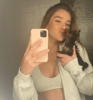 Hailee Steinfeld Instagram - meet brando