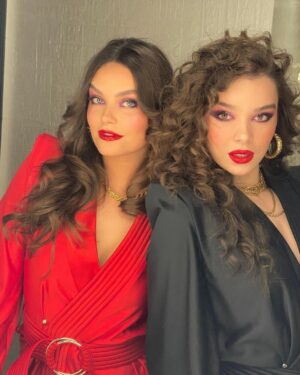 Hailee Steinfeld Instagram - take me back?