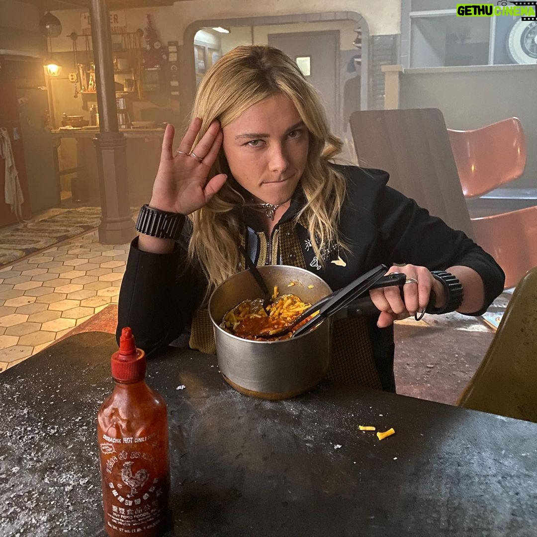 Hailee Steinfeld - 2.2 Million Likes - LOST IN THE SAUCE!!! EPISODE 5 OUT NOW…
pugh pugh!!!
@florencepugh
@hawkeyeofficial
@marvelstudios
@marvel