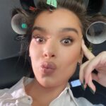 Hailee Steinfeld Instagram - omw 2 work 👽✨🍭🤪💥💜