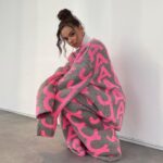 Hailee Steinfeld Instagram - 💕🧸🏹🎄 first 2 episodes of hawkeye are now available on disney+ @hawkeyeofficial @disneyplus @marvelstudios @marvel