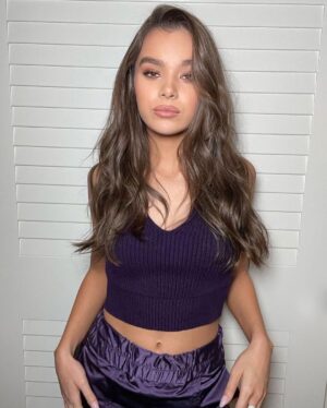 Hailee Steinfeld Instagram - GET YA PURPLE READYYYY…
 
💜💜💜💜💜💜💜💜💜💜💜

first two episodes of hawkeye out TOMORROW on disney+ 

@hawkeyeofficial 
@disneyplus 
@marvelstudios 
@marvel