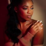 Hailey Kilgore Instagram – Twice π
When we were midway through the recording process I went through a really devastating heartbreak. A lot of the song I wrote were super sappy sad songs. I had written a song called βI got itβ about how I’m still fine and still fly. I got together with @jaytmusic38 and @theworldistyte and we came up with this lil anthem. I’m so proud of it and I hope it gives you all the confidence it gave me. πππππ
πππ¬π’π«π ππ§π πππ―π¨ππ’π¨π§
