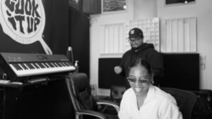 Hailey Kilgore Instagram - A lil Hold Me BTS 🖤