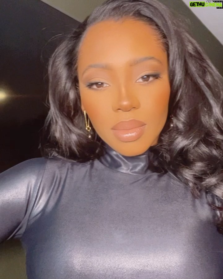 Hailey Kilgore - 10.3K Likes - Stream Hold Me if you love meeee. Link in bio 🖤