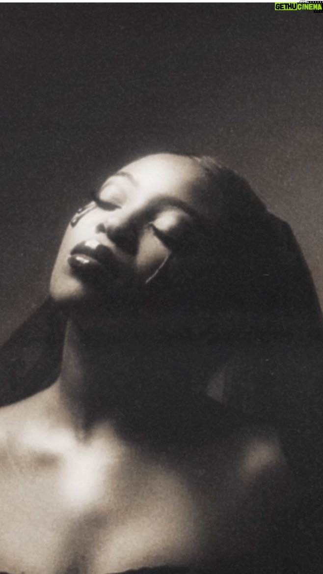 Hailey Kilgore Instagram - ππ‘π¨π¬π.. One of the main things I have been working on as a human is allowing myself to take the time to really take care of my heart. I have been healing from a terrible heartbreak for the last year and it has not been easyβ¦ Whenever I was having a super rough time I would just bury myself in my work so I could avoid the pain I was feeling. During the first few months of the healing process I was so so angry. Mad that I fell in love, frustrated that no matter what I did it wouldnβt work out, and deeply hurt that I gave my heart to someone who not only didnβt deserve it but misused it. I wrote my best songs during that time but I didnβt feel ready to bring them to life. When the strike hit I finally had to stop hiding. I went into the studio and let it all go... I canβt wait to share everything with you but this is where we start... ππππ«πππ«πππ€ ππ§π ππππ₯π’π§π πππ π’π§π¬ ππ/ππ Presave available now π€ https://lnk.to/Ghostofgirlriendspast #rnb #soulmusic #newmusic New York, New York