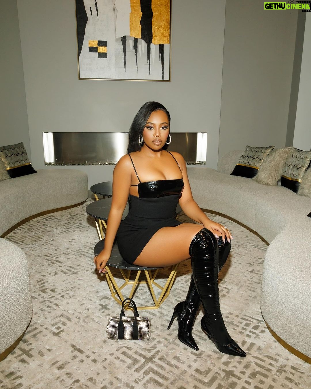 Hailey Kilgore Instagram - So honored to be a part of @recordingacademy #GRAMMYNEXTGEN π€β¨ Creative director: @ayeneen Stylist: @taylormadisonx3 Designer: @davidkomalondon Makeup: @estabrookartistry Hair: @monaeartistry Photographer: @calvingproductions