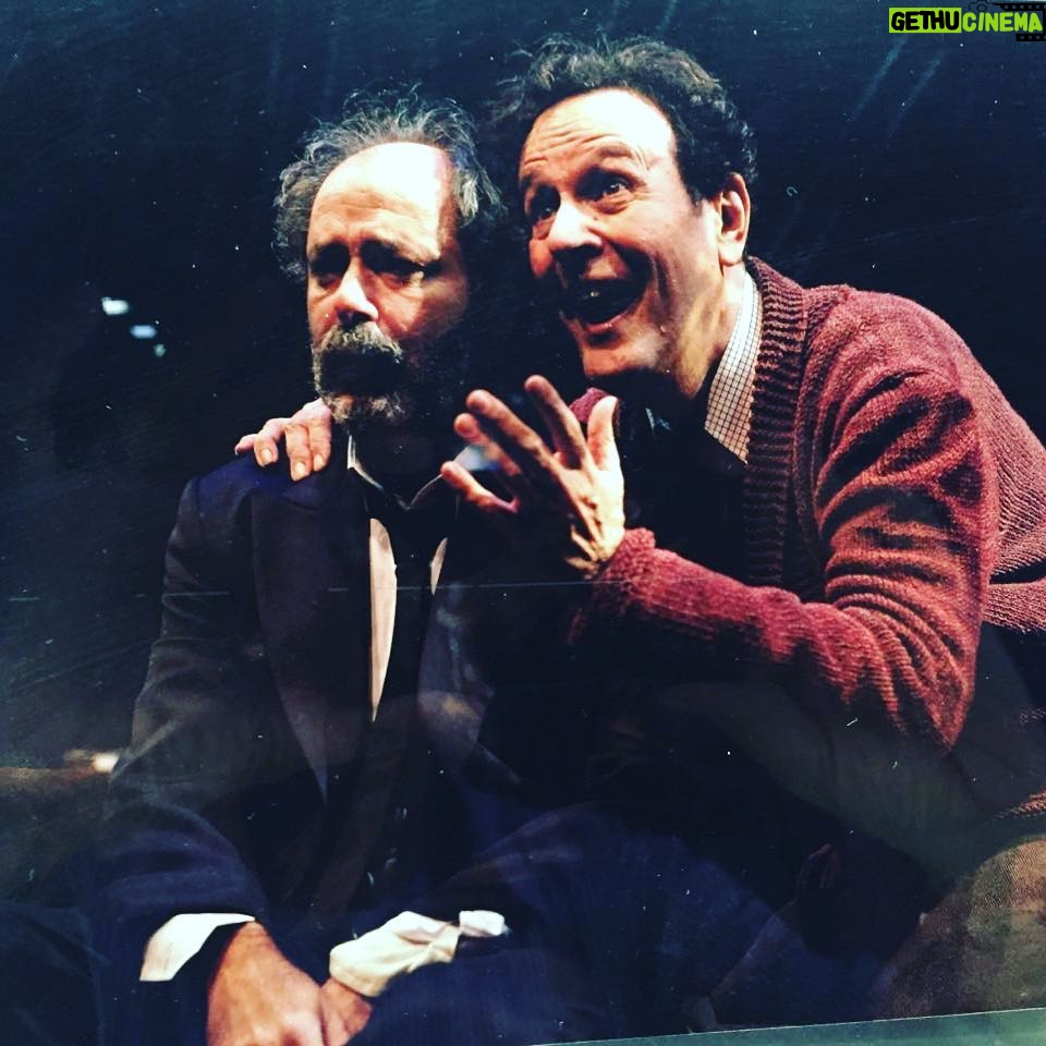 Hakan Çimenser Instagram - #giydirici #theatre #istanbuldt #ronaldharwood