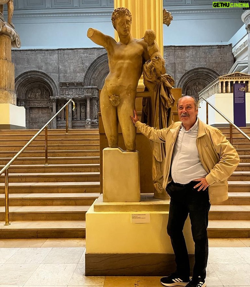 Hakan Çimenser Instagram - Dionysos Aşkına 😇 Carnegie Museum of Natural History