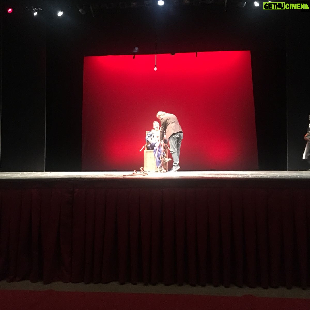 Hakan Çimenser Instagram - #festivals #antalya #theatre #yllana #gagfather #congratulations #ispanya ben de sahnedeydim😊