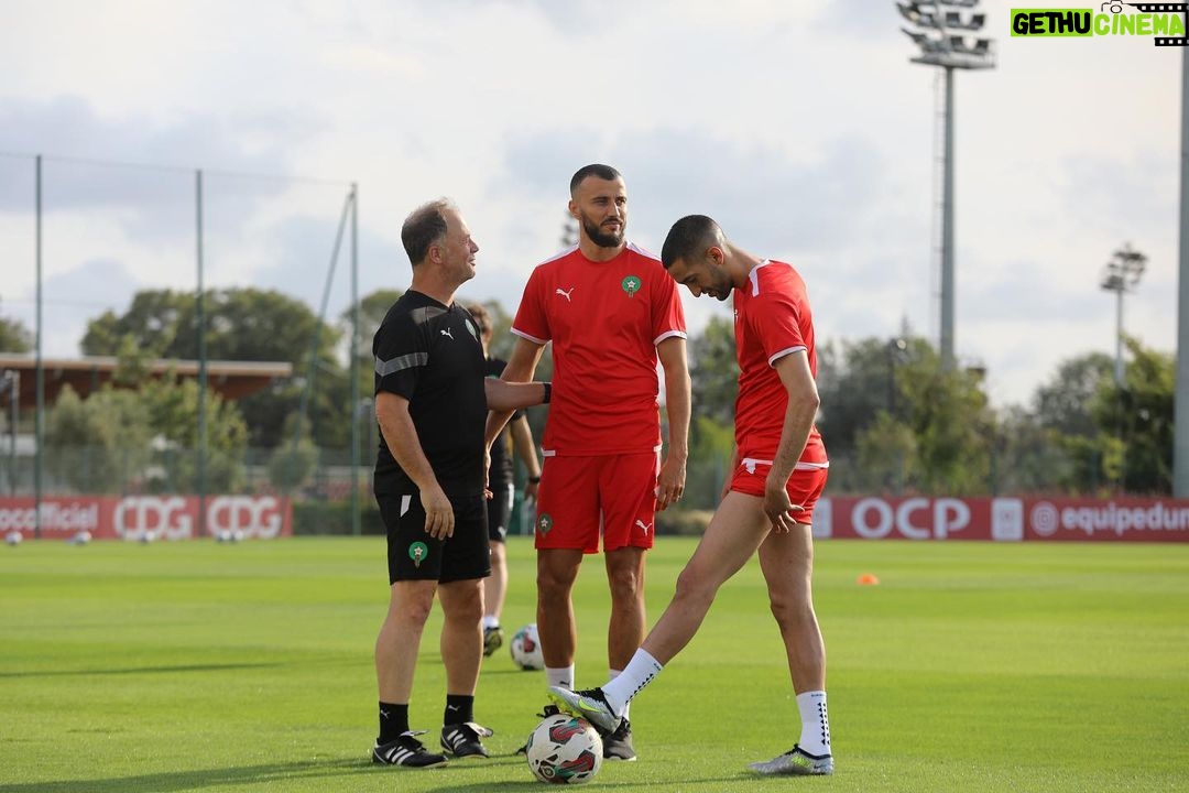 Hakim Ziyech Instagram - We back 🫡 Complexe Mohamed VI De Football