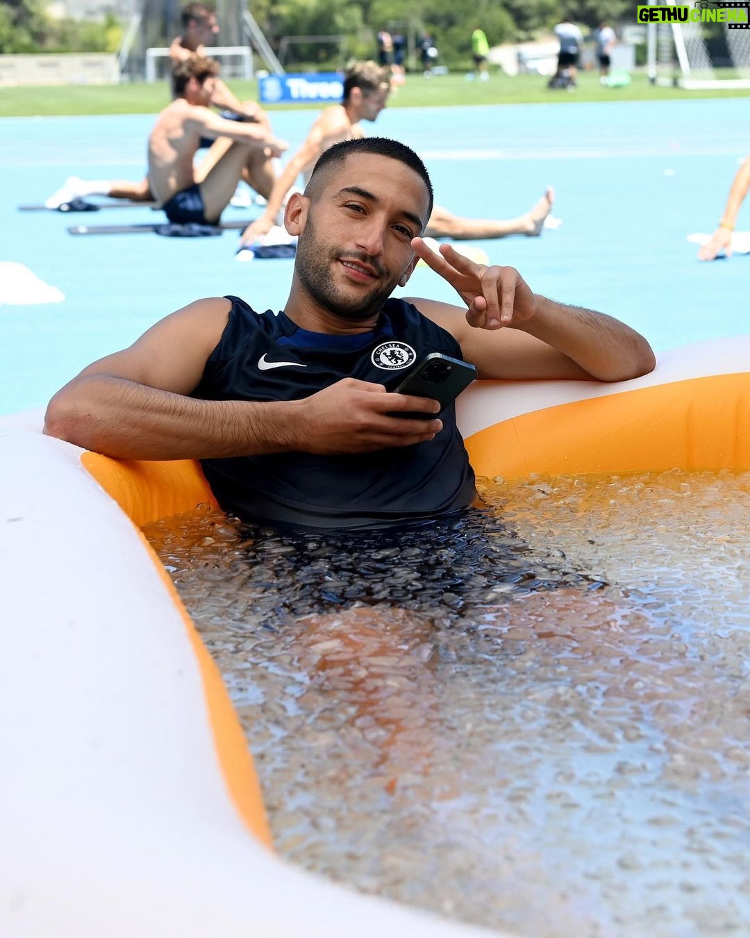 Hakim Ziyech Instagram - 🥶 Los Angeles, California