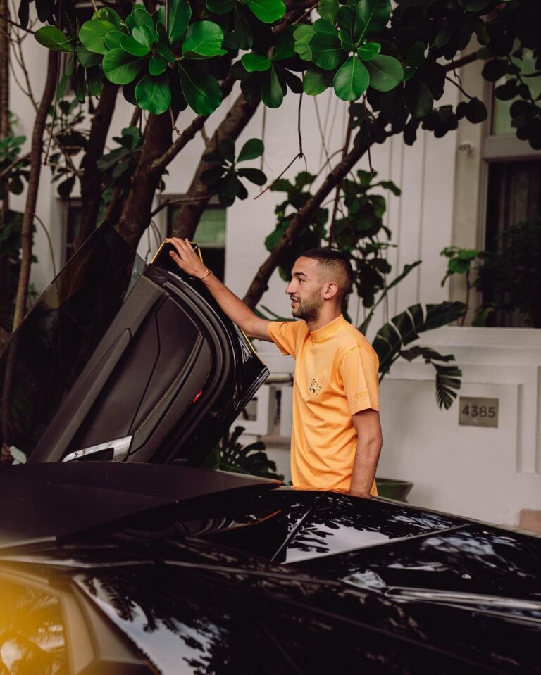 Hakim Ziyech Instagram - When you are in your own lane there is no traffic …⚠️