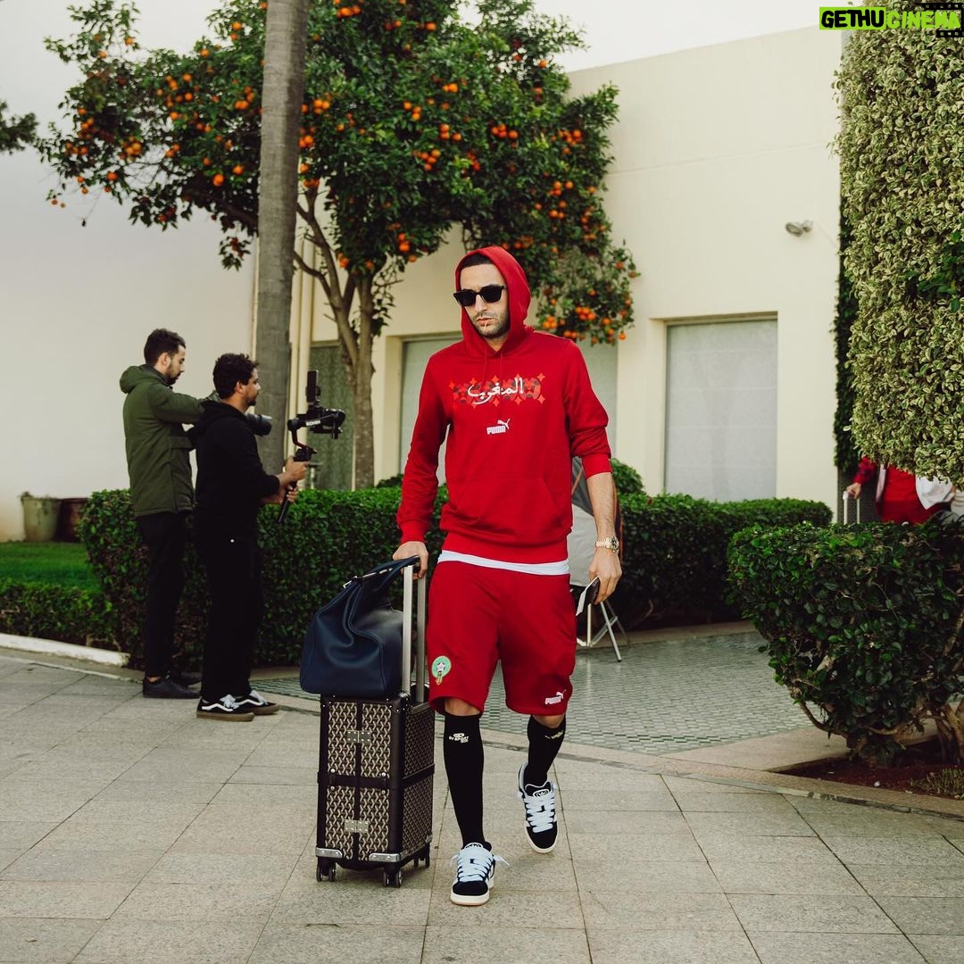 Hakim Ziyech Instagram - San-Pédro…📍 Ivory Coast