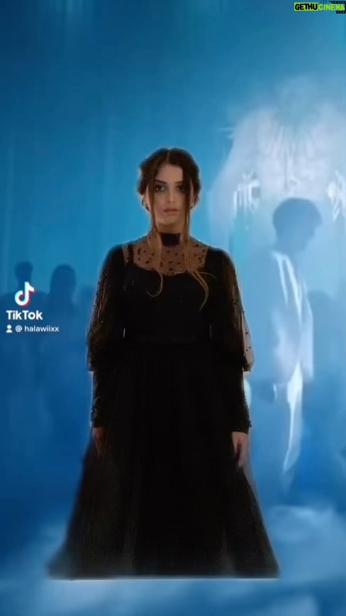 Hala Al Turk Instagram - On Fridays they call me WEDNESDAY 🥰🖤! Better late than NEVER! #wednesday #trend #wednesdayaddamsdance