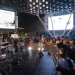 Hala Al Turk Instagram - Back on Stage... Where I'm the Happiest 😁🤍!! المسرح + جمهوري = سعادتي 😁🤍!! @citywalkdubai #citywalkunplugged @greenroomeventsme 📷 @xitelive