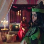 Hala Al Turk Instagram - اهلاً اهلاً مرحبتين.. بمن كان عمره سنتين.. و كبر على الكرسي مع زين 🪝 ❤️... أبي رايكم بالإعلااان 😍😍😍😍؟؟؟؟ Client: @zaingroup Lyrics: @hebahamada Compositon: @thehaneen45 Sound engineer: @a7md_alwadi Director: @maestrooooooo Agency: @joy_productions @abdullah_alsafi @maymalsaleh Agency Producer: @mahiseoudi @badrialbader Account Manager: @phatimeh PH: @a_one_productions Executive Producer: @ahmed.abdoulwahed Producer: @hisham__murtada Production Manager: @ahmed_alshimerii 1st AD: @fadel_almustafa 2nd AD: @a7mdalsa3doun Dop: @omarsoud26 1st AC: @hashomdashti Equipment: @falah_production Gaffer: @faisal.gaffer Production Design Team: @moezzat @nagekhalid Farah Stylist: @dr.desho Costume Designer: @guiasmar Makeup: @aziz_aljraib Editor: @adhamohamed Choreographer: @dossy2 Photographer: @azizvito