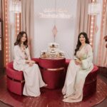 Hala Al Turk Instagram - حبيبتي! هل شاهدتي حلقتي مع @CHARLOTTETILBURYARABIA؟ لقد كان من دواعي سروري المطلق أن تستضيفني المُدهشة @lojain_omran لمُسلسل @charlottetilburyarabia الرمضاني الجديد: أسرار الجمال مع شارلوت تلبوري! أحب أن تُتابعينا لمشاهدة @lojain_omran وأنا نتحدث عن كل ما يتعلق بالجمال بما في ذلك طقوس رمضان السحرية هذا العام! شاهديها الآن على قناة شارلوت الرائعة على اليوتيوب!! اشتركي الآن في قناة شارلوت تيلبوري على اليوتيوب لتكوني أول من تُشاهدها! #أسرار_الجمال_مع_شارلوت_تلبوري @lojain_omran DARLINGS! HAVE YOU SEEN MY LATEST EPISODE WITH @CHARLOTTETILBURYARABIA? 💫 It was an ABSOLUTE pleasure to be hosted by the amazing @lojain_omran for @charlottetilburyarabia’s NEW! Ramadan Series: Beauty Secrets with Charlotte Tilbury! I would LOVE for you to tune in to watch @lojain_omran and I talk about all things beauty including my MAGICAL Ramadan rituals this year! Watch it NOW on Charlotte’s MESMERISING Youtube channel!! 📺 Subscribe to Charlotte Tilbury’s YouTube channel NOW to be the first to watch! ‎#أسرارالجمالمعشارلوتتلبوري #BeautySecretswithCharlotteTilbury @charlottetilbury #CharlotteTilbury @charlottetilburyarabia @lojain_omran
