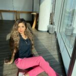 Hala Al Turk Instagram - هلا بالحلويييين! شلون كان يومكم🌚🙄؟