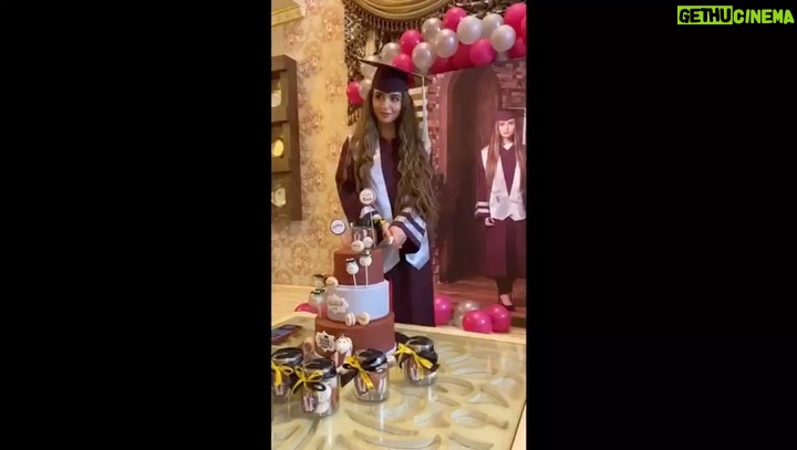 Hala Al Turk Instagram - شكرا تيتا كانت حفلة كثير حلوة و استانست وايد و الله لا يحرمنا منك ❤️