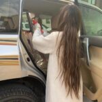 Hala Al Turk Instagram - 🇧🇭❤️❤️❤️❤️🙏🏻👑 تضامناً مع الحملة الوطنية #فينا_خير والتي اطلقها صاحب السمو الشيخ ناصر بن حمد آل خليفة حفظه الله، للمساهمة في دعم الجهود الوطنية لمكافحة فيروس كورونا🦠 يسعدني ويشرفني التبرع بثياب عيد لِ(١٥٠) طفل وطفلة من الأطفال اليتامى والمحتاجين بمناسبة قرب قدوم عيد الفطر المبارك ، أعاده الله على الجميع وعلى وطني البحرين حكومةً وشعباً بالخير والبركة والصحة والعافية والأمن والأمان . كل الشكر والتقدير والاحترام لجمعية التربية الإسلامية لمساعدتي في توصيل الثياب لمستحقيها ، واخص بالشكر الأخ الأستاذ حمد السبيعي 🙏🏻 #وحدتنا_في_قوتنا #كلنا_فريق_البحرين #فينا_خير #البحرين #مجتمع_واعي #جمعية_التربية_الإسلامية # عشان_البحرين #بلاتينيوم_ريكوردز #سيدتي #ام_بي_سي١ #وزارة_شؤون_الشباب_والرياضة #معاً_ضد_الكورونا @nasser13hamad