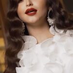Hala Al Turk Instagram - لبيه لا قال و أمر، يرخص على شانه النظر…🔥 جاهزين تسمعوا أغنية #حلا_الترك الجديدة؟🤩 #لبيه الآن على قناتنا في اليوتيوب #بلاتينوم_ريكوردز #HalaAlTurk #Labbeih #PlatinumRecords @halamalturk Lyrics @firasalhabib Composed and arrangement @maytham.a.aldeen Mix & Master @taif.master
