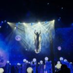 Hala Al Turk Instagram - أعوذ بحنانك.. يا حنون.. من أن أهون.. من أهون و كذب العشم و صدق الظنون.. أعوذ بعزتك من ذُلي.. أعوذ بأمانك من التخلي.. و لا تغلب على قلبي عقلي.. و لا تكسرُ قلبي في أهلي.. سخر لي قلبي.. و ما في قلبي.. و لا تُكَرِّهني ما كان حبي.. سخر لي صدري و من في صدري.. و أكتب رفاقي على كل عمري.. و أحرمني شري و ارزقني خيري.. جميلٌ لا يأتي إلا جميلا 🩵