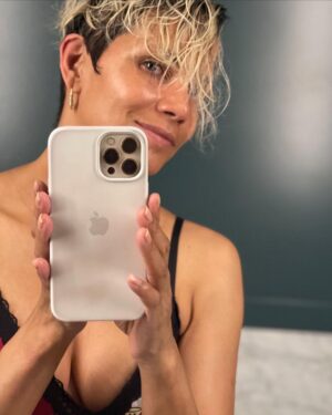 Halle Berry Instagram - Mirrors … the most honest friend out there. 🤍