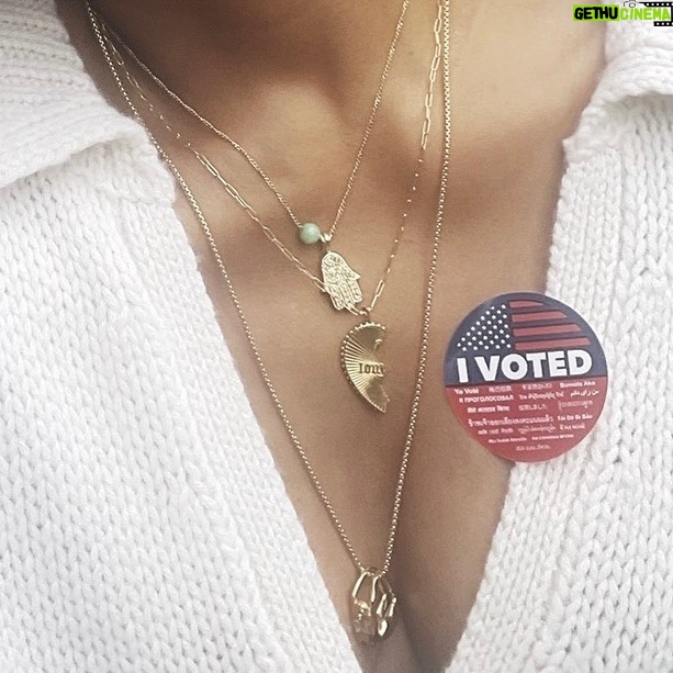 Halle Berry Instagram - Hey everybody … if you haven’t voted already, make your voice HEARD tomorrow! Vote YES for Prop 1 and 28, California 🗳️ #vote