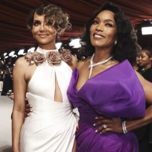 Halle Berry Instagram - My dear Angela…it is no doubt how deserving you are of this long overdue moment. Your commitment to storytelling continues to inspire us ALL. A truly talented and loving soul, mother, leader and woman I am proud to call my sister! Keep shining 🤍