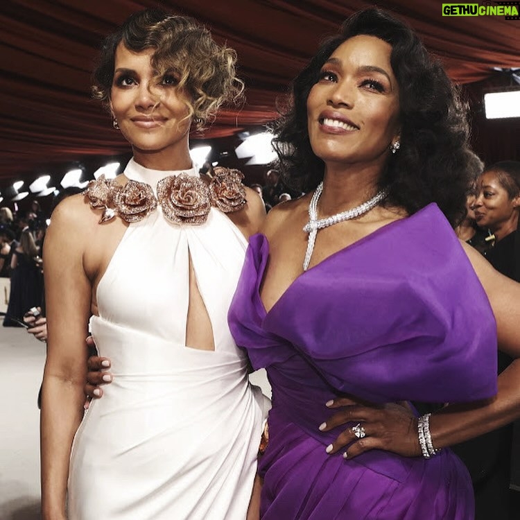 Halle Berry - 169.4K Likes - My dear AngelaâŚit is no doubt how deserving you are of this long overdue moment. Your commitment to storytelling continues to inspire us ALL. A truly talented and loving soul, mother, leader and woman I am proud to call my sister! Keep shining đ¤