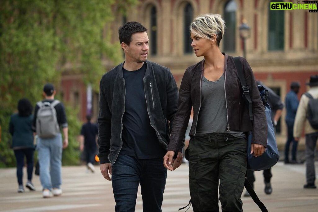 Halle Berry Instagram - It’s coming! 👀 I’m so excited to share a first look at my new movie with @markwahlberg called THE UNION! Imagine if your high school sweetheart recruited you on a high stakes spy mission... Need I say more? Coming to @Netflix August 16. #NextOnNetflix